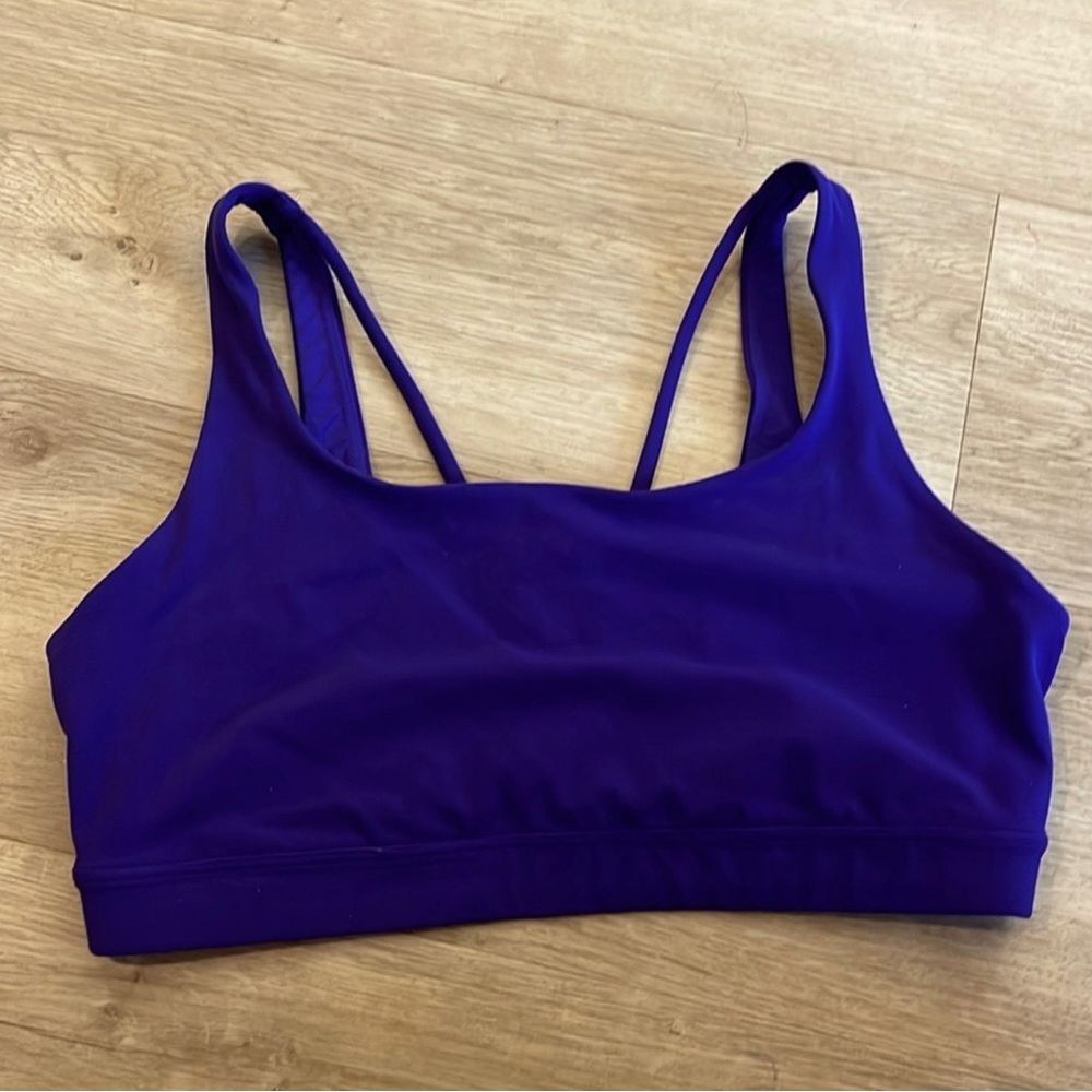 Athleta exhale sports bra. Purple. Size M
